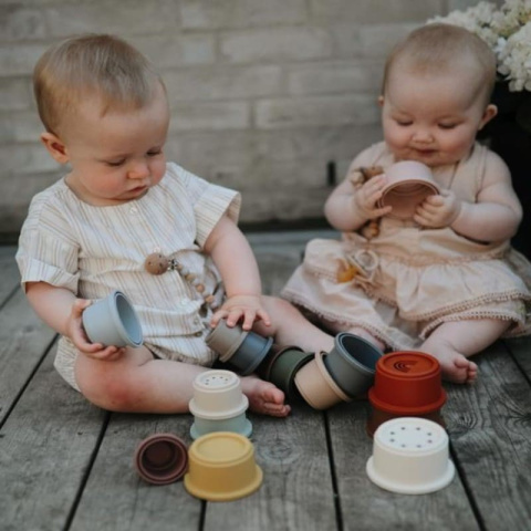 Mushie Wieża z kubeczków Stacking Tower 8el RETRO