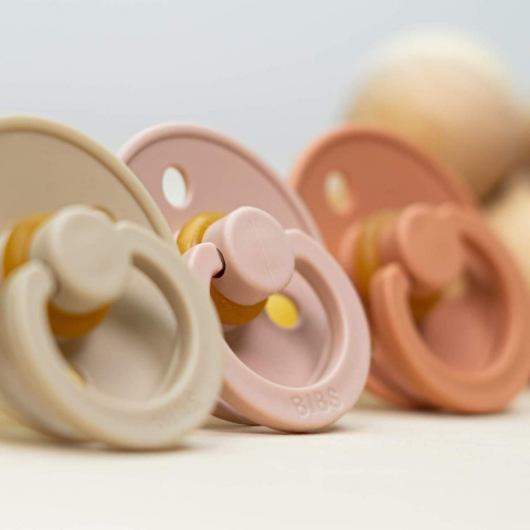 BIBS 2-PACK S BLUSH & CLOUD 0-6m Smoczki uspokajające kauczuk Hevea