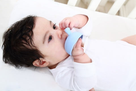 Mombella Uspakajający Gryzak Grzybek Blue