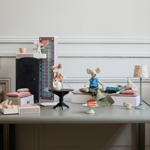 Maileg Stoliczek kawowy Akcesoria dla lalek - Miniature coffee table