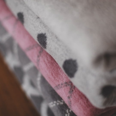 Zaffiro Kocyk bawełniany dziecięzy do wózka - kratka biało-szara