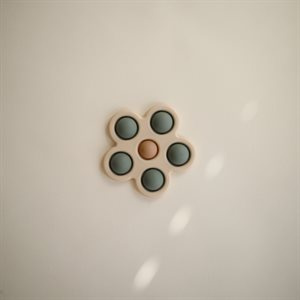 Mushie Kwiatek Press Toy Dried Thyme/Natural/Shifting Sand