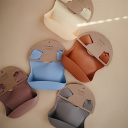 Mushie Śliniak Silikonowy Dusty Rose