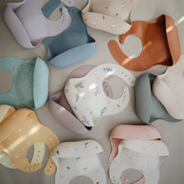 Mushie Śliniak Silikonowy Vanilla Confetti