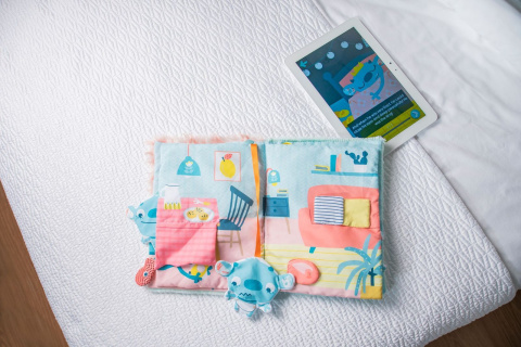 Miniland Książka edukacyjna, sensoryczna - czynności codzienne