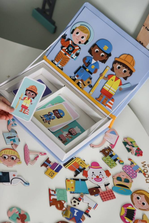 Janod Magnetyczna układanka Zawody Magnetibook