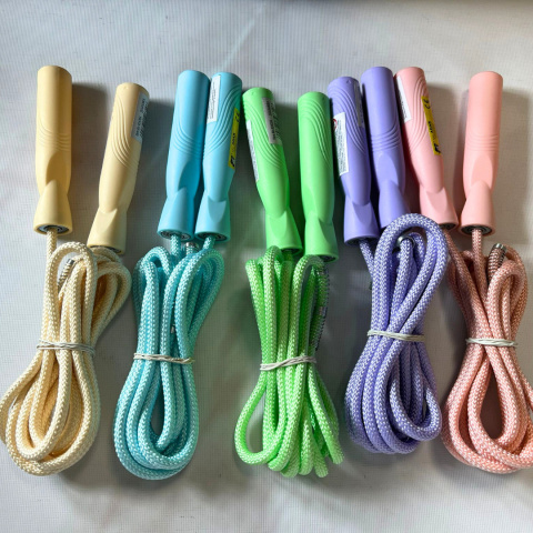 Skakanka sznurkowa pastelowa MIX 1 szt.