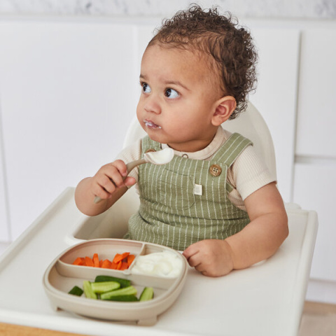 b.box Talerzyk z przyssawką dla dzieci trójdzielny 2w1 | latte