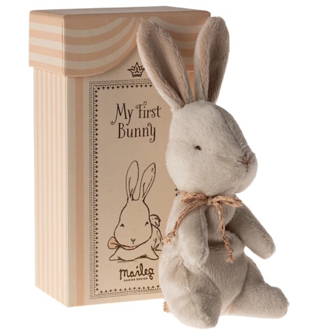 Maileg Mój pierwszy Króliczek w pudełku - My first bunny | Off white