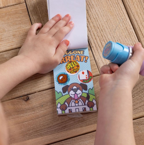 Melissa & Doug MINI Książeczka STICKER WOW z naklejkami zapasowymi 200szt | fioletowy