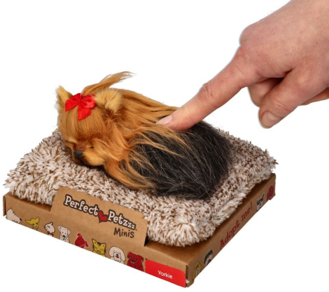 Perfect Petzzz Szczeniaczek piesek York na legowisku mały