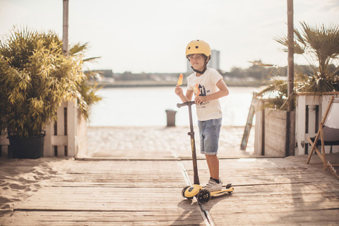 SCOOTANDRIDE Highwaykick 3 LED Hulajnoga składana ze świecącymi kółkami 3+ | Lemon kolekcja Icecream