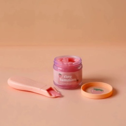 Tiny Harlow Zestaw Tiny Tummies Słoiczek i Łyżeczka | Truskawka