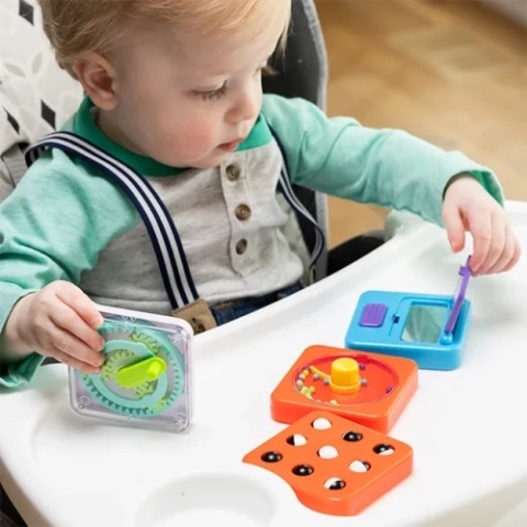 Fat Brain Toys PlayTab Sensoryczny Kwadrat | Biało-Czarne Kuleczki