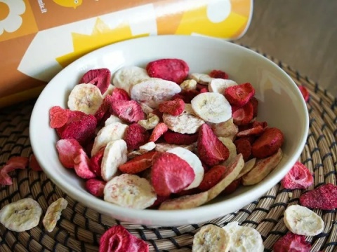 Mixit Crunchy Fruits | Banana and Strawberry (80g)