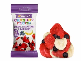 Mixit Chrupiące owoce do kieszeni | banan, truskawka, jagoda (23g)
