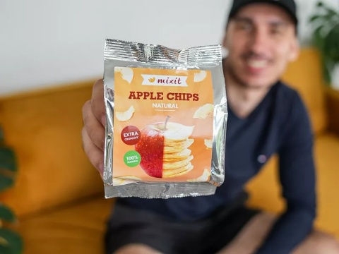 Mixit Natural Apple Chips for Pockets (25g)